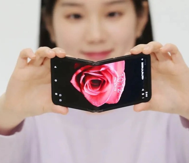 На CES 2024 Samsung представил будущее линейки Galaxy Z Flip